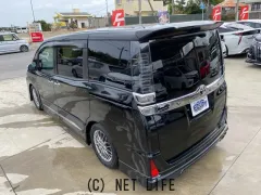 トヨタ ヴォクシー