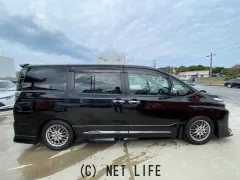 トヨタ ヴォクシー