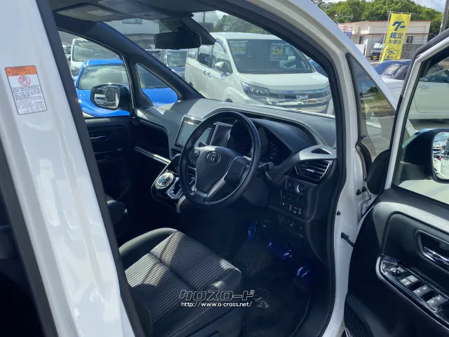 トヨタ ヴォクシー