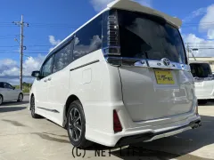 トヨタ ヴォクシー