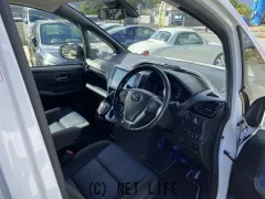 トヨタ ヴォクシー