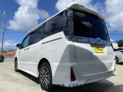 トヨタ ヴォクシー