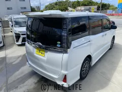 トヨタ ヴォクシー