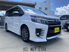 トヨタ ヴォクシー