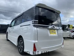 トヨタ ヴォクシー