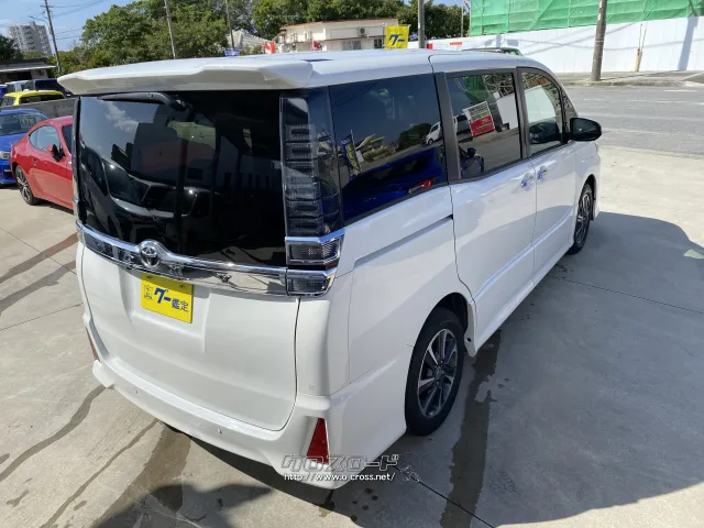 トヨタ ヴォクシー