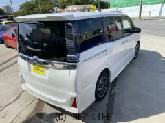 トヨタ ヴォクシー