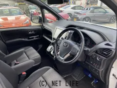 トヨタ ヴォクシー