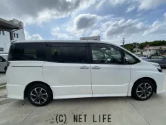 トヨタ ヴォクシー