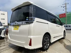 トヨタ ヴォクシー