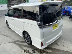 トヨタ ヴォクシー