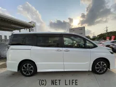 トヨタ ヴォクシー