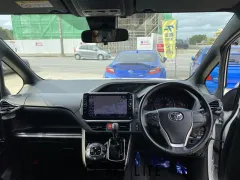 トヨタ ヴォクシー