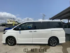 トヨタ ヴォクシー