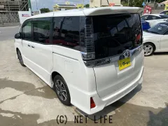 トヨタ ヴォクシー