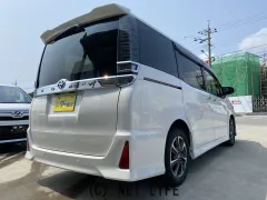 トヨタ ヴォクシー