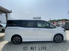 トヨタ ヴォクシー