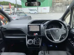 トヨタ ヴォクシー