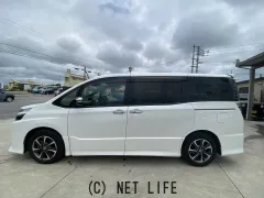 トヨタ ヴォクシー