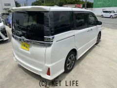 トヨタ ヴォクシー