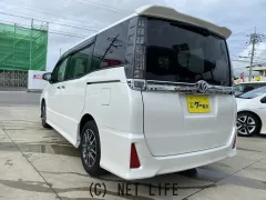 トヨタ ヴォクシー