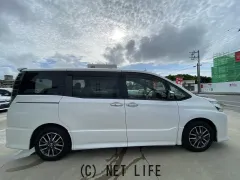 トヨタ ヴォクシー