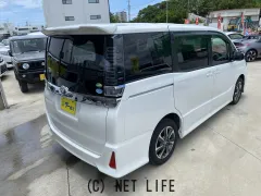 トヨタ ヴォクシー