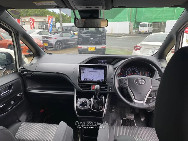 トヨタ ヴォクシー