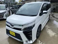 トヨタ ヴォクシー