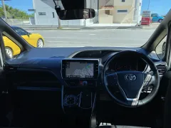 トヨタ ヴォクシー