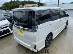 トヨタ ヴォクシー