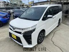 トヨタ ヴォクシー