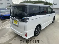 トヨタ ヴォクシー