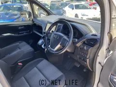 トヨタ ヴォクシー