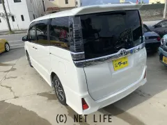 トヨタ ヴォクシー