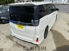 トヨタ ヴォクシー