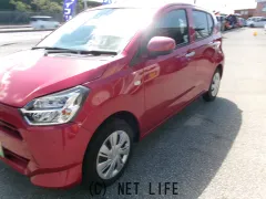 ダイハツ ミライース