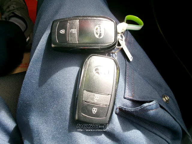 トヨタ カローラスポーツ