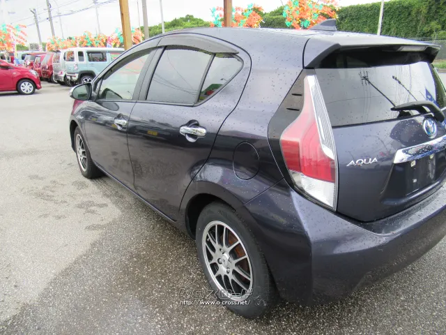 トヨタ アクア