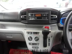 ダイハツ ミライース