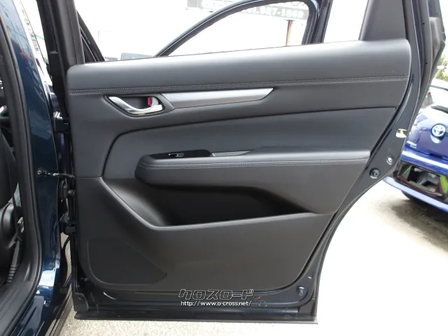 マツダ CX-8