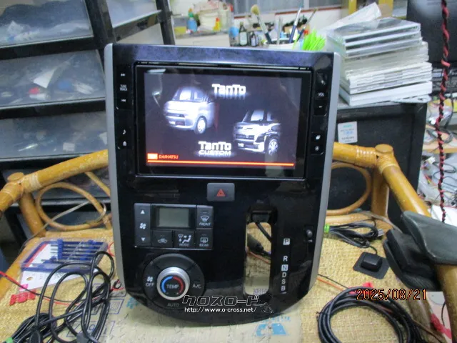 TV・カーナビ・ナビSD/DVD/地デジ/Bluetooth・5.8万円・ラウンド