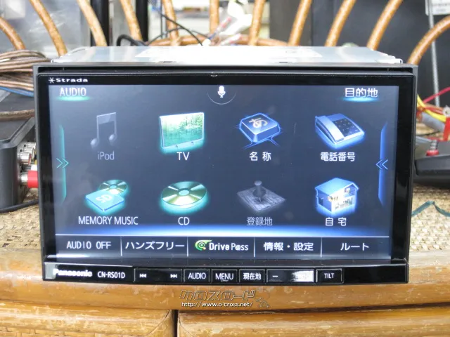 TV・カーナビ・ナビSD/DVD/地デジ/Bluetooth・3.3万円・ラウンド