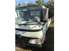 日野自動車 デュトロ