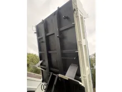 日野自動車 デュトロ