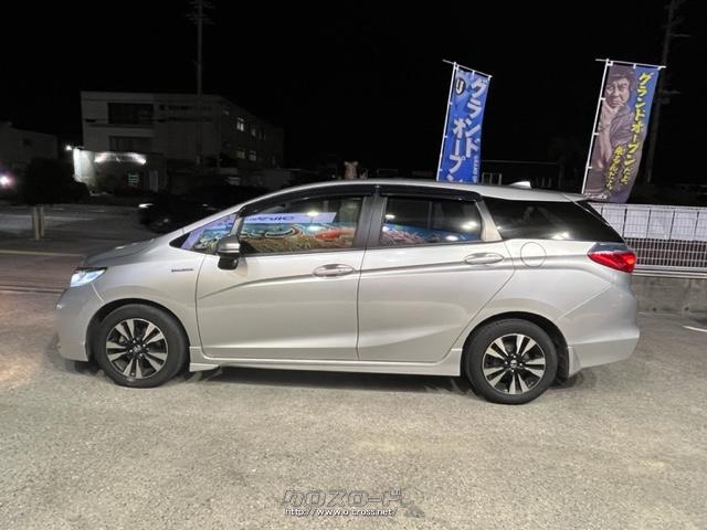 ハイブリッド車はクラストップとなる34.0km/L(JC08モード)という優れた燃費性能を達成。 ホンダ シャトル