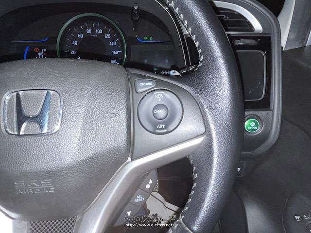 ハンドル右にはクルーズコントロールが搭載されております。 ホンダ シャトル