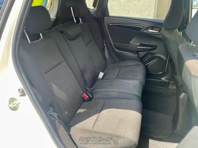 装備の質感や機能性を高めるパッケージとして「F、L、Sパッケージ」を用意。 ホンダ フィットハイブリッド