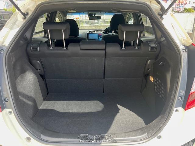 通常時でも荷台スペースは広々。 ホンダ フィットハイブリッド