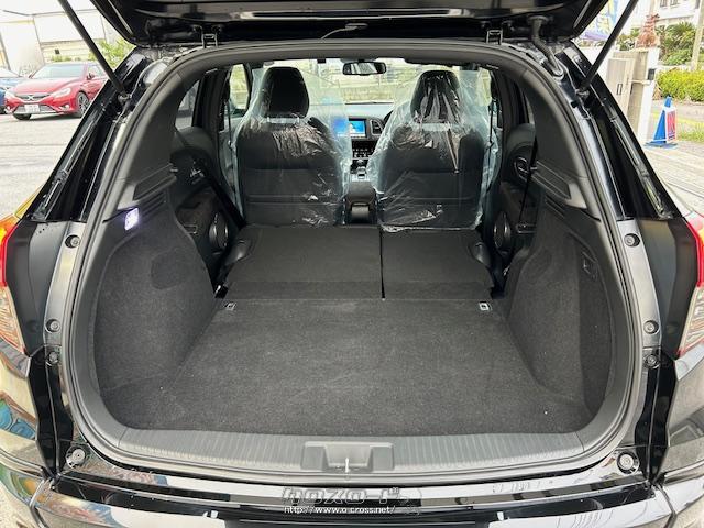 日常的な買い物なら十分な広さのラゲッジスペースです。 ホンダ ヴェゼル